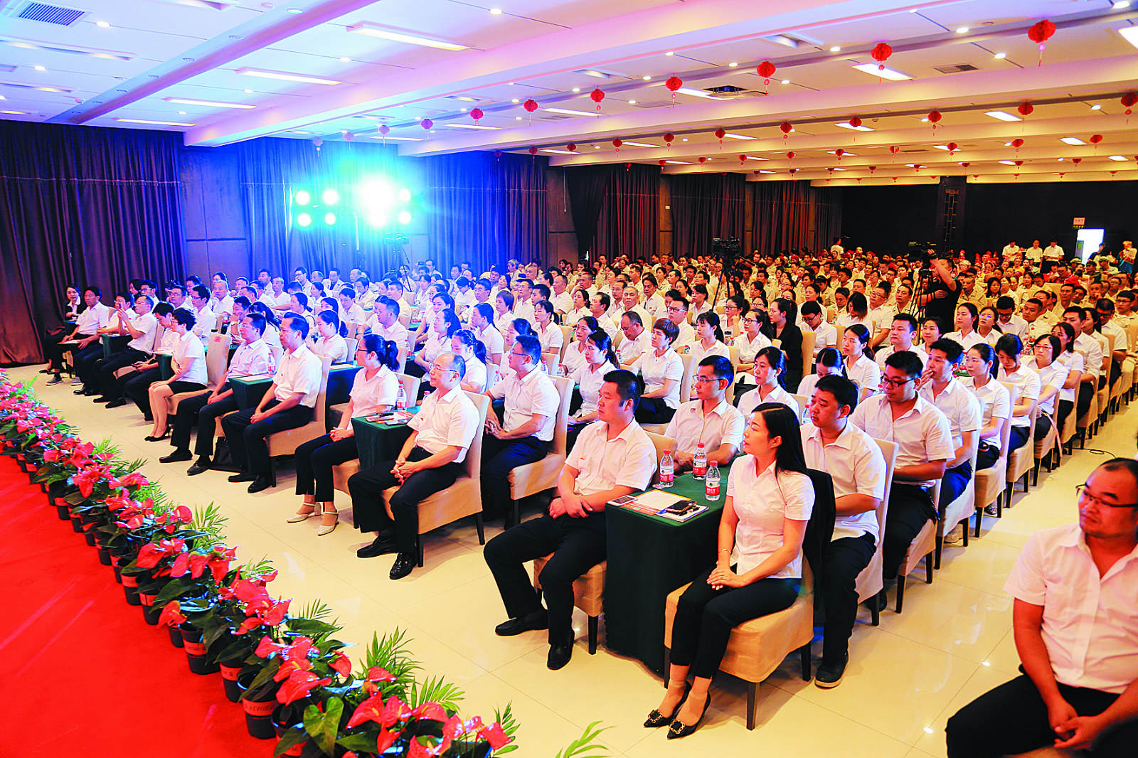 现场s_meitu_3.jpg 现场s_meitu_3.jpg